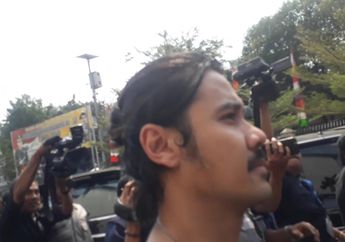 Chicco Jerikho Bungkam Usai Jenguk Jefri Nichol di Polres Jakarta Selatan