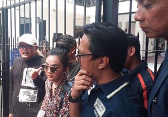 Nunung Semringah Saat Dijenguk Rekan Komedian, Sule: Cuma Nggak Sampai Ngompol