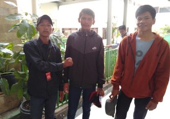 'Mendengar Itu Aja Saya Pingsan Duluan' Cerita Sedih Ibu Pengamen Korban Salah Tangkap Kasus Pembunuhan Dampingi Anaknya yang Masih 13 Tahun