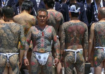 Dikenal Kelompok Mafia Sangar Dari Jepang, Yakuza Ternyata Banyak yang Hidup di IndonesiaUntuk Lakukan Hal Ini, Sosok Wartawan Ini Ceritakan Fakta Tak Terduga Ini