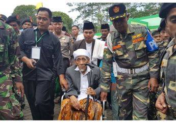 Tokoh NU, Kiai Maimun Zubair Alias Mbah Moen Wafat di Mekkah