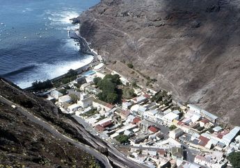 Berada di 'Ujung Bumi', 7 Tempat Berikut ini Paling Terisolasi