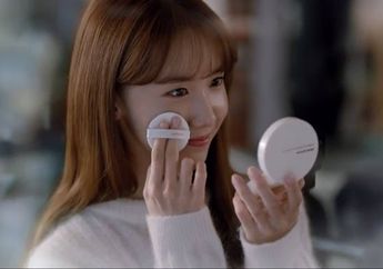 Serupa Tapi Tak Sama, Ternyata ini Bedanya Cushion dan Bedak Menurut Make Up Artist Ian Rush