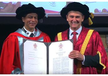 Usia Sudah Separuh Abad, Shah Rukh Khan Masih Terima Gelar Doktor Kehormatan ke-5 Kalinya