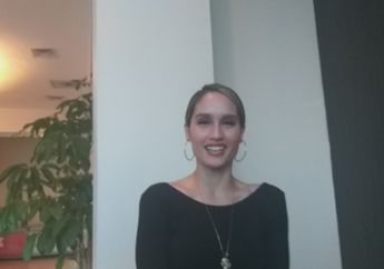 Ingin Tunjukkan Indonesia Punya Talenta ke Mata Dunia, Cinta Laura Rela Kenakan Aksesoris Seberat 15 Kilogram di&nbsp;Jember Fashion Carnival 2019