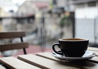 Temuan Studi: Minum 3 Gelas Kopi Sehari Bisa Picu Migrain, Berikut Penjelasannya