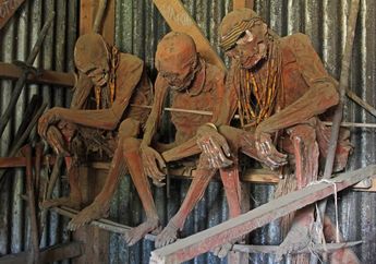 Ritual Kematian Distrik Aseki di Papua Nugini, Ketika Mayat-Mayat yang Diasapi Ditaruh di Ruang Terbuka