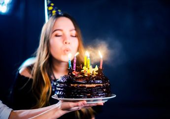 5 Arti Mimpi Tiup Lilin, Bisa jadi Simbol Harapan Baru hingga Pertanda Harus Introspeksi Diri