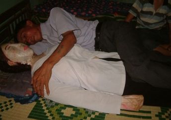 Sempat Tinggal di Dalam Kuburan, Pria ini Bawa Mayat Sang Istri Pulang ke Rumah Selama 5 Tahun