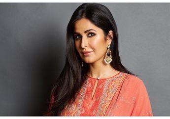 Hadiri Pesta Pernikahan Anak Raam Punjabi, Katrina Kaif Tampil Seksi dengan Gaun Belahan Tinggi