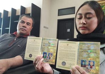 Kekesalan Istri Aceng Fikri Usai Salah Tangkap, Koper dan Alat Ibadahnya Dibongkar Satpol PP hingga Diboyong ke Sejumlah Hotel di Bandung Pakai Truk