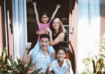 Pilih Hijrah ke Bali, Intip Penampakan Rumah Artis Nana Mirdad dan Andrew White, Halamannya Bikin Salfok Gegara Saking Sejuknya Sampai Didatangi Hewan Ini!