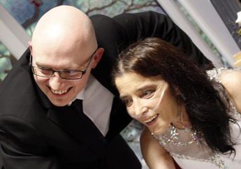 14 Tahun Lamarannya Selalu Ditolak Sang Kekasih, Keinginan Wanita 'Sekarat' ini Akhirnya Terpenuhi