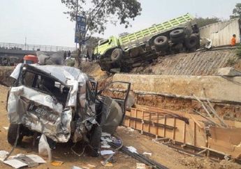 Ngerinya Kecelakaan Beruntun di Tol Cipularang, Saksi Mata Dengar Jeritan Korban Meminta Tolong di Tengah Kepulan Asap dan Pecahan Ban