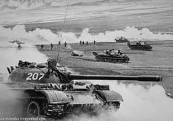 Siapkan Ratusan Serangan, Militer Israel Gempur Suriah Habis-habisan Pakai Helikopter Tempur dan Rudal Anti-tank, &lsquo;Kami Tak Akan Kasih Ampun&rsquo;