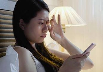 Gemar Bermain Game hingga Larut Malam, Wanita Ini Didiagnosis Derita Glukoma!