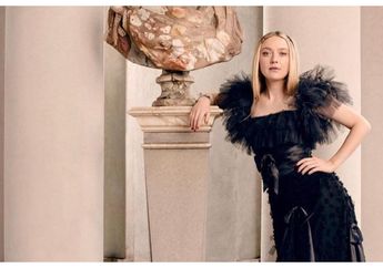 Tampil Cantik Berkerudung, Dakota Fanning Dianggap Tidak Cocok Perankan Imigran Muslim dari Ethiopia