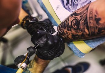 Studi : Tato Mengubah Cara Berkeringat Yang Bisa Memicu Heat Stroke