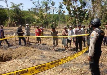 Mortir Pesawat Sukhoi TNI AU Jatuh Nyasar di Kebun Tebu Lumajang, Warga Panik Masih Adanya Asap Saat Bom Dievakuasi