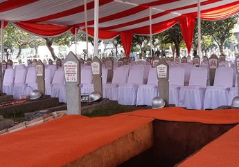 Persiapan Pemakaman Jenazah BJ Habibie di Sebelah Pusara Ainun