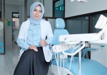 Kisah Inspiratif Dokter Gigi Cantik Tati, Anak Kernet Bus yang Rela Jualan Jajan hingga Cuci Baju Teman Demi Bisa Kuliah