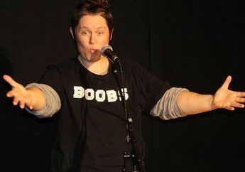 Risih dengan Payudara Sendiri, Wanita Ini Putuskan Operasi Kedua Payudaranya Sendiri dan Itulah Hal Terbaik dalam Hidupnya