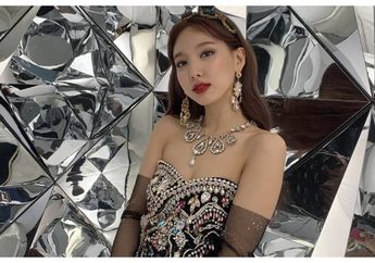 Fans Kaget Lihat Rok Mini Nayeon TWICE Robek Saat Manggung, Agensi Jelaskan Penyebabnya