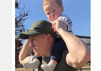 Sedih! Bayi 18 Bulan Kuburkan Ayahnya yang Menjadi Korban Penusukan