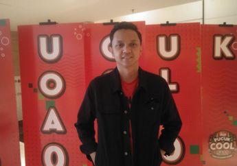 Selalu Kenakan Batik Saat Manggung, Iga Massardi Mengaku Gerah