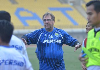 Tidak Setuju dengan Ide Turnamen Pengganti, Ini Saran Pelatih Persib