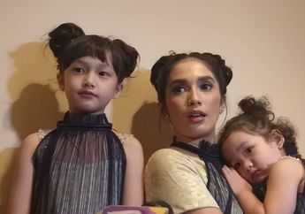 Ingin&nbsp;Salurkan Bakat Anak, Ussy Sulistiawaty Selalu Siapkan Permen Tiap Ajak Eleanor dan Sheva Tampil Acara