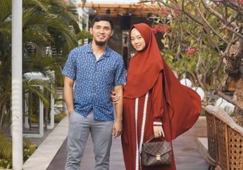 Hamil Anak Pertama, Lindswell Kwok Bandingkan Hasil USG Bayinya dengan Potret Achmad Hulaefi saat Kecil, Netizen: Sama-sama Ganteng Ini!