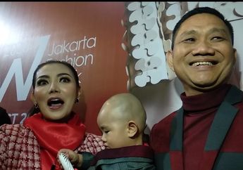 Bella Shofie Tampil sebagai Desainer di JFW 2020, Suami Bangga dan Berikan Support