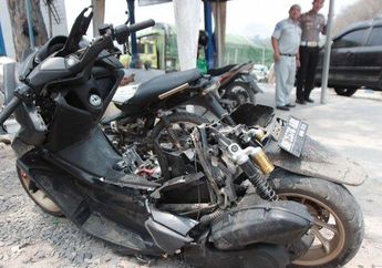 Selfie Maut Pengendara Moge Matic di Lampung, Satu Keluarga Tewas Ditabrak Truk Usai Tak Hiraukan Peringatan Warga