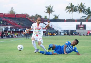 Tak Tergantikan Sejak 2018, Bek Kiri Persib Ungkap Dua Winger Paling Licin di Liga 1