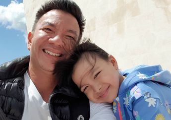 Masih Jalani Perawatan Intensif, Mantan Suami Denada Sebut Tanda Awal Anaknya Alami Leukemia: 'Shakira Kaget Kakinya Tidak Berfungsi'