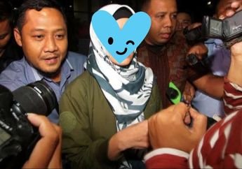 Suami Tersangkut Kasus Suap Hingga Blak-blakan Gunakan Bilik Asmara di Penjara, Artis Senior Ini Kini Pilih Mundur dari Dunia Hiburan