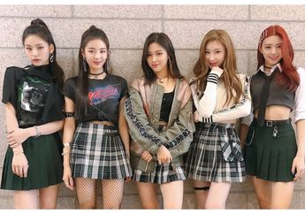 Gaya Kasual 5 Personel ITZY Berangkat ke Jakarta, Penampilan Yuna yang Paling Santai Cocok Buat Jogging