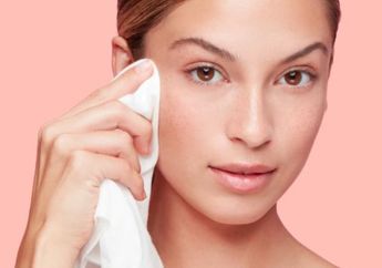 Wajah Bersih dalam Sekejap! Intip 7 Pilihan Produk Tisu Pembersih Makeup yang Praktis Digunakan