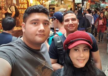 18 Tahun Urus 2 Anak Bujang Seorang Diri, Meriam Bellina Menangis: Menjadi Anak Saya Adalah Beban Tersendiri Buat Mereka