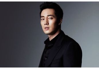 Kenakan Topi Berpita Merah dan Mantel Kusam, So Ji Sub Disebut Bikin Wanita Malas Gandeng!