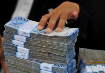 Iseng Beli Vas Bekas di Pasar Loak Seharga Rp 17 Ribu, Pria Ini Heran Saat Tahu Rongsokan yang Dibelinya Bernilai Rp 8,6 Miliar!