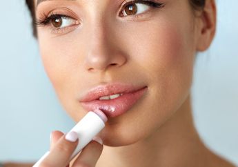 Rekomendasi Lip Balm dengan SPF, Melembapkan Sekaligus Mencegah Bibir Hitam!