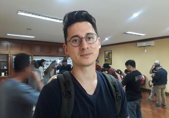 Film Ada Apa Cinta 2045, Nino Fernandes Berperan Layaknya Mark Zuckerberg 