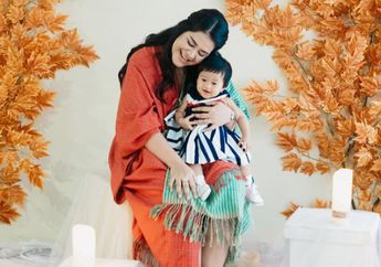 Nggak Main-main, Intip Harga Sepatu Branded Sedah Mirah Cucu Presiden Jokowi saat Pemotretan 