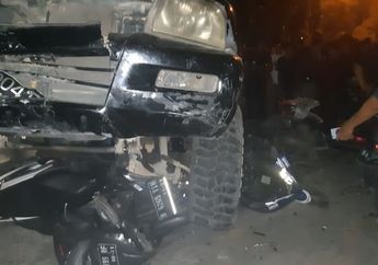 Bocah SMP Nekat Bawa Mobil Pick Up Malam-malam, Hantam 13 Motor dan Pejalan Kaki Gara-gara Mengantuk