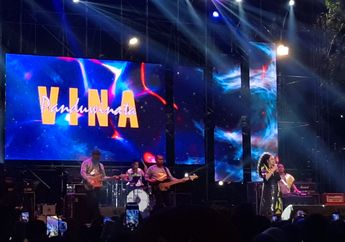 Tampil di&nbsp;The 90's Festival, Vina Panduwinata Tampil Menawan ala Diana Ross