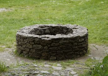 Arti Mimpi Kecebur Sumur, Menurut Primbon Jawa Pertanda Kesedihan Akan Menimpa Anda