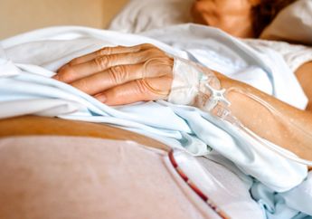 Ditelantarkan Dokter yang Asik Berfoto Bersama Kolega, Nenek 84 Tahun yang Kritis Meregang Nyawa