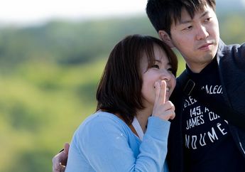 Foto Selfie dengan Pose Pamer Dua Jari Ternyata Berbahaya, Kok Bisa?